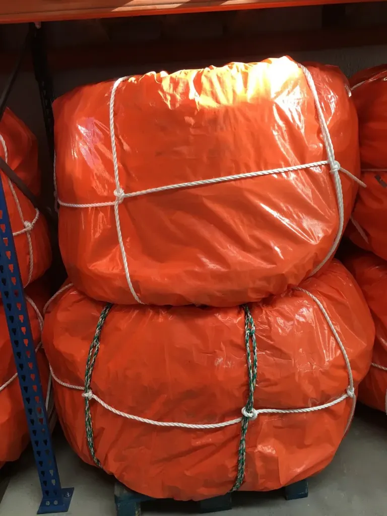 [2773] 40MM DIA. X 220MTR 8S MAGNAROÂ®-FLOAT ROPE C/W MAGNAROÂ® PES TRDG-LCL-ZZZ - SLEEVE EYE BOTH ENDS